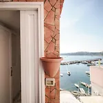 Corricella Sea Window - Gioia Semesterbostad