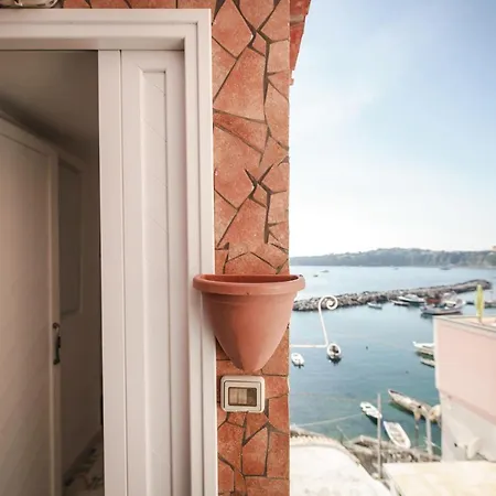 Corricella Sea Window - Gioia 度假居